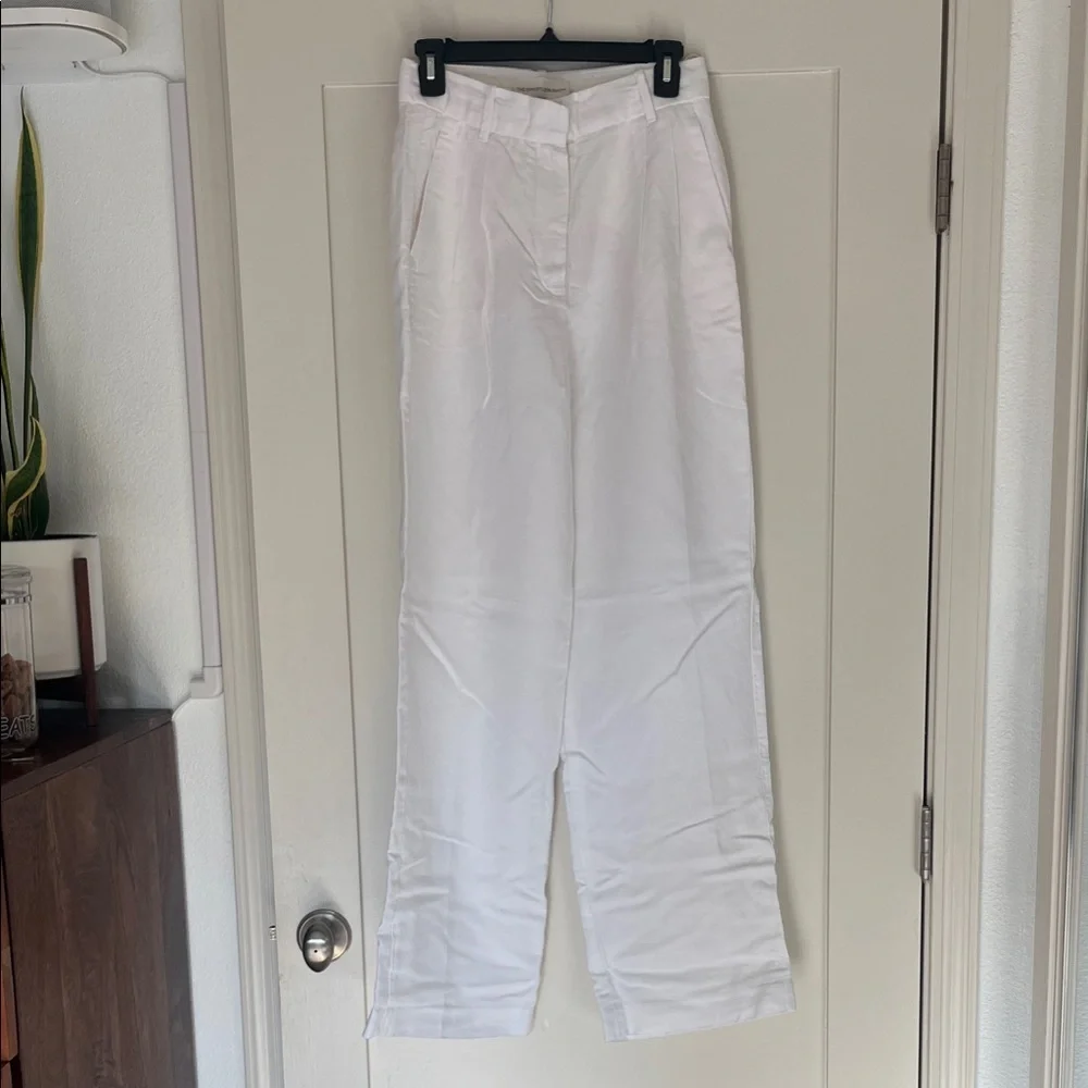 Aritzia Effortless pants in white linen